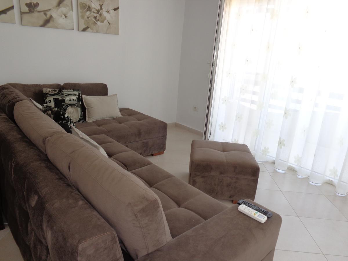Kela Apartments Sarande Exterior photo
